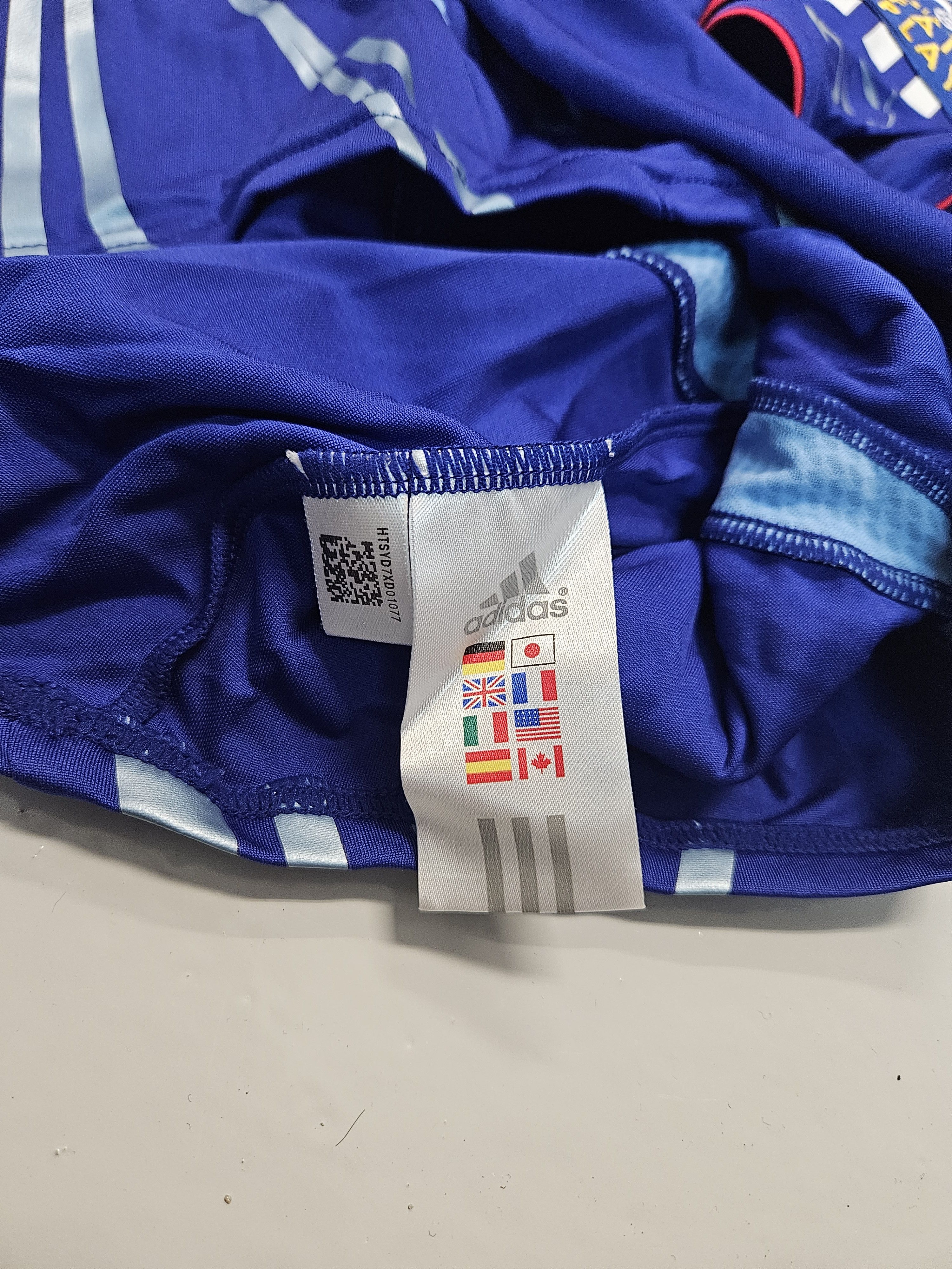 Adidas Match issue Japan 2006 home jersey #10 Nakamura formotion Size US M / EU 48-50 / 2 - 19 Thumbnail