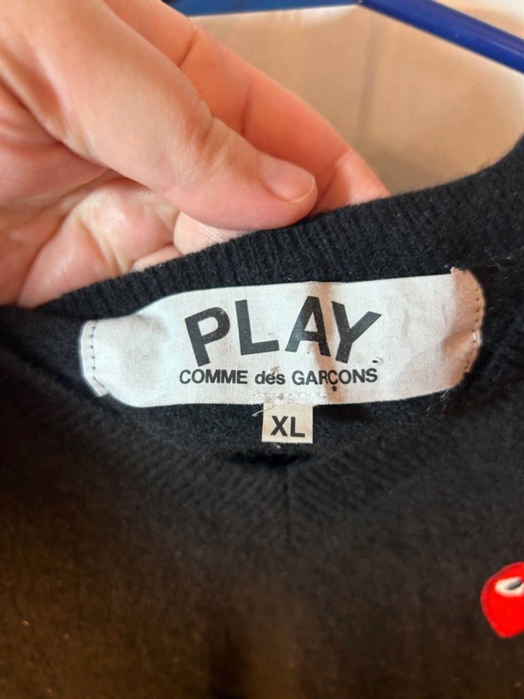 Comme des Garcons Play Comme des Garcons Men's V-Neck Wool Sweater with Heart Size US XL / EU 56 / 4 - 4 Thumbnail
