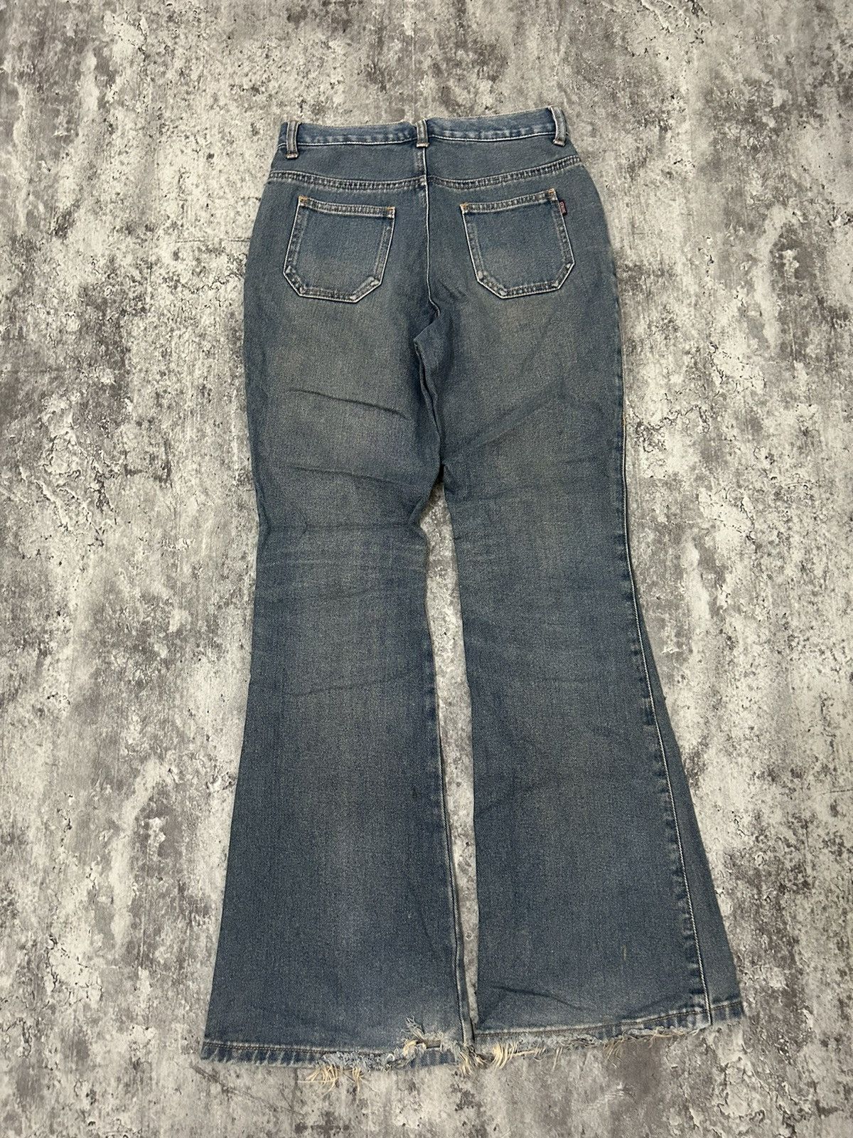 If Six Was Nine × Japanese Brand × Le Grande Bleu (L.G.B.) Vintage Jouer aux echecs Flare Jeans Size US 27 - 2 Thumbnail