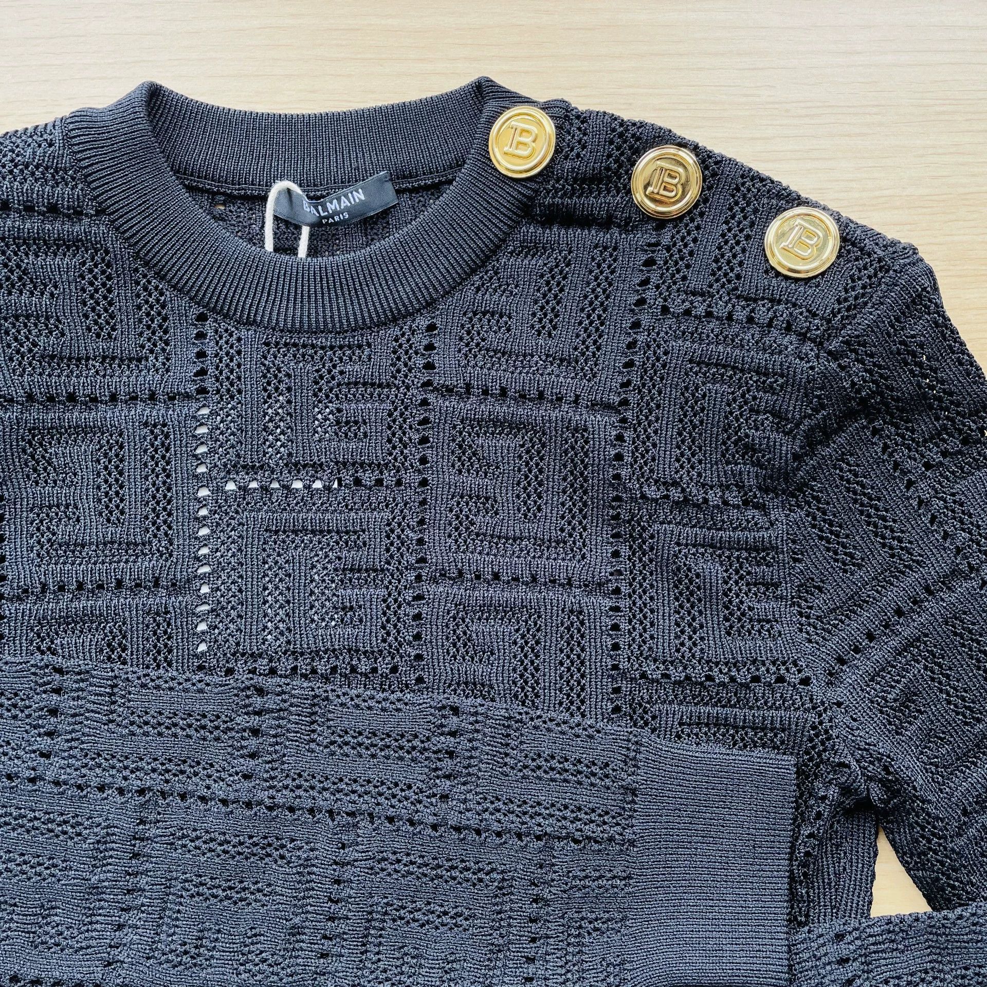 Balmain Balmain Women's Gold-Button Cutout Short Black Top 36 Size XS / US 0-2 / IT 36-38 - 3 Thumbnail