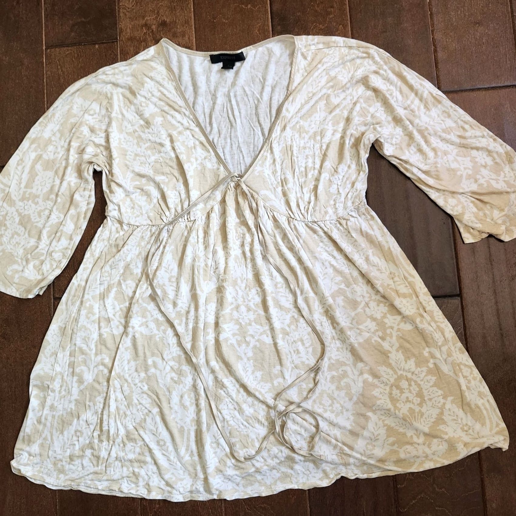 Express Express Blouse Womens L Beige Women Floral Sleeve Size Size L / US 10 / IT 46 - 4 Thumbnail