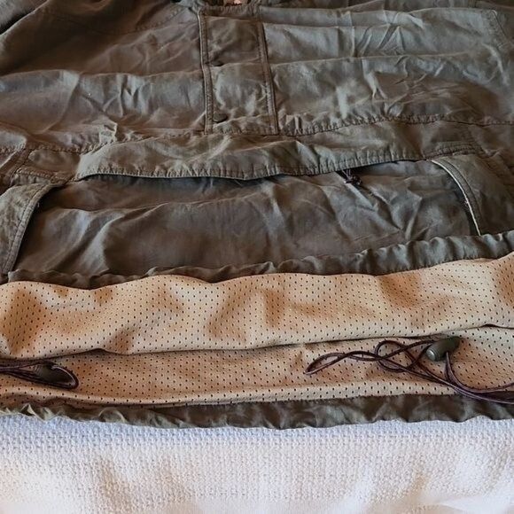 Eastern Mountain Sports Eastern Mountain Sports EMS Waterproof Hooded Cinched Pocket Size US XL / EU 56 / 4 - 12 Thumbnail
