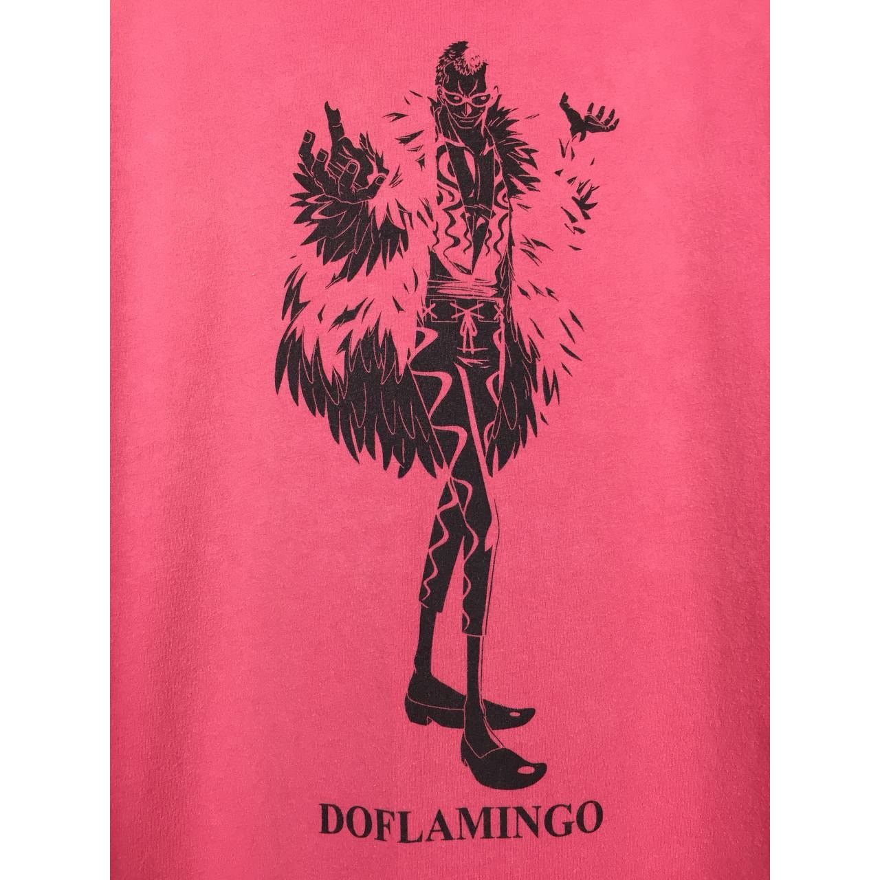 Anime × Japanese Brand × Uniqlo Uniqlo X One Piece Donquixote Doflamingo Anime Manga Tee Size US M / EU 48-50 / 2 - 7 Thumbnail