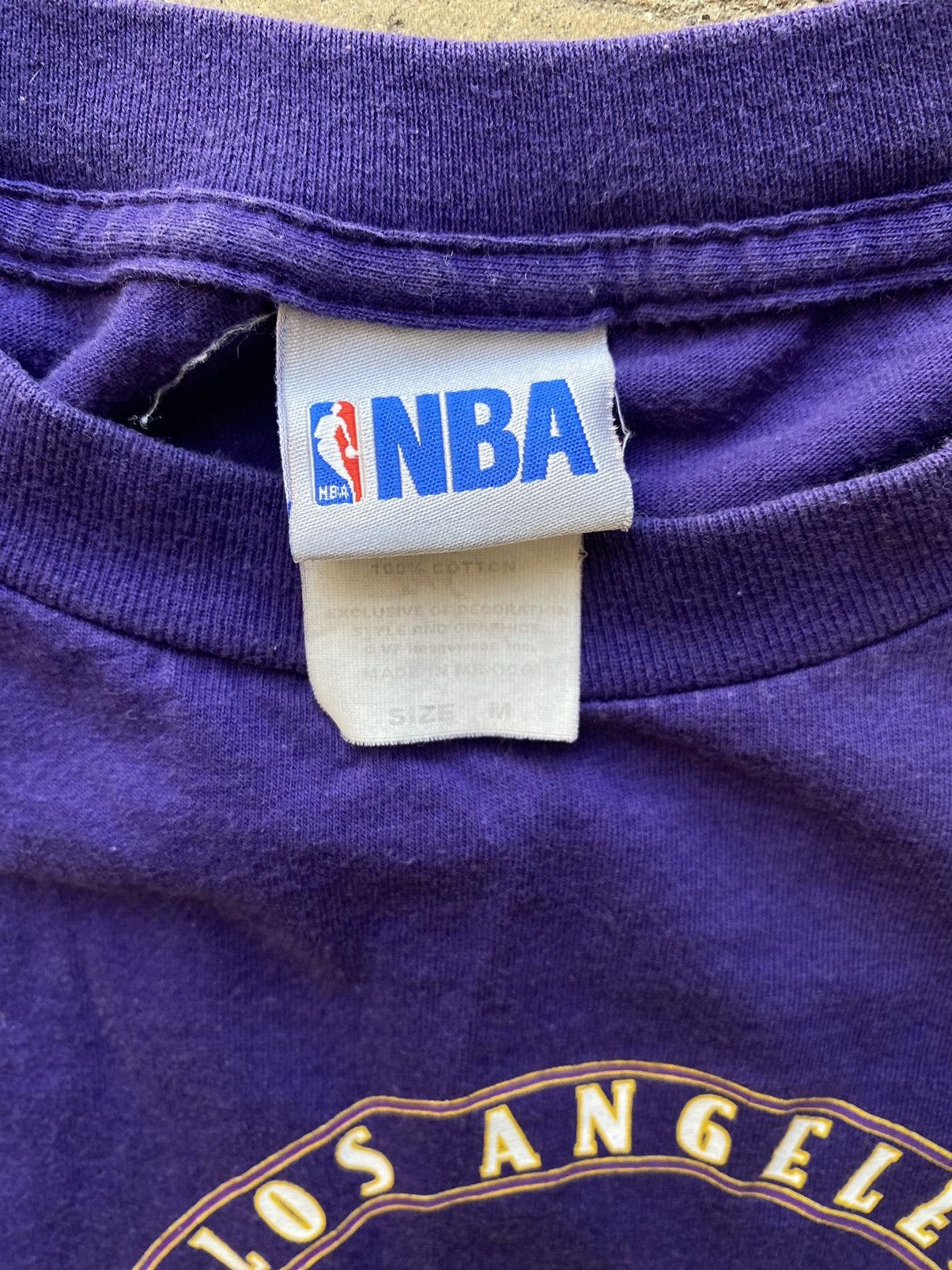 NBA Lakers sleeve t purple and yellow 90s Size US M / EU 48-50 / 2 - 4 Thumbnail
