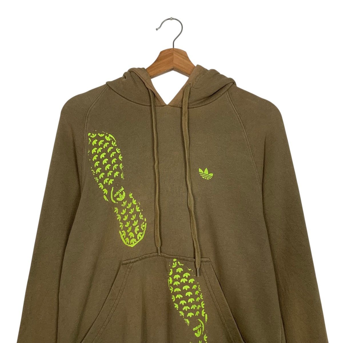 Adidas Y2K ADIDAS Shoe Sole Graphic Pullover Hoodies #3548-C162 Size US M / EU 48-50 / 2 - 10 Thumbnail