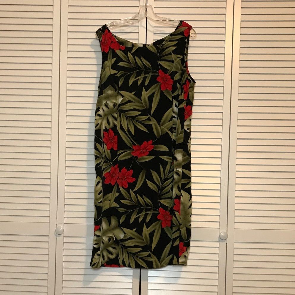 Other Connected Floral Square Neck Sleeveless Shift Midi Dress 1X Size XL / US 12-14 / IT 48-50 - 1 Thumbnail