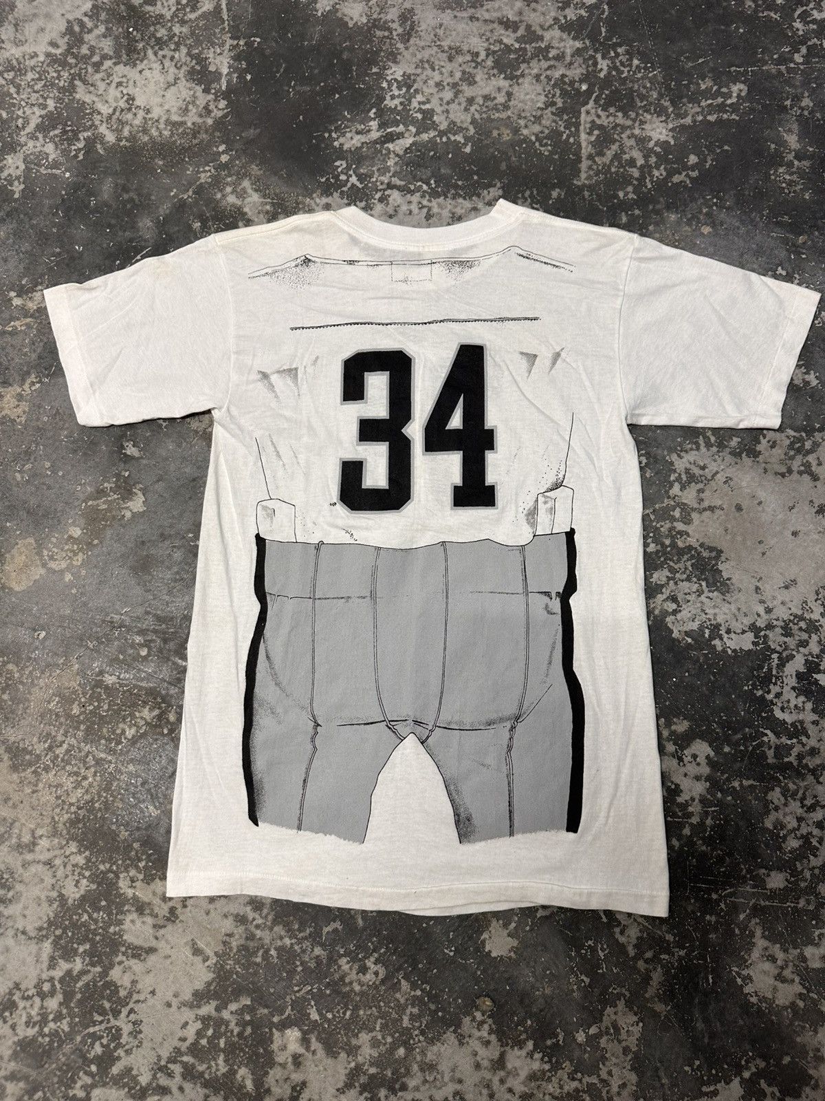 Vintage Vintage 90s Raiders Tshirt Bo Jackson LA #34 All Over Print Size US M / EU 48-50 / 2 - 6 Thumbnail