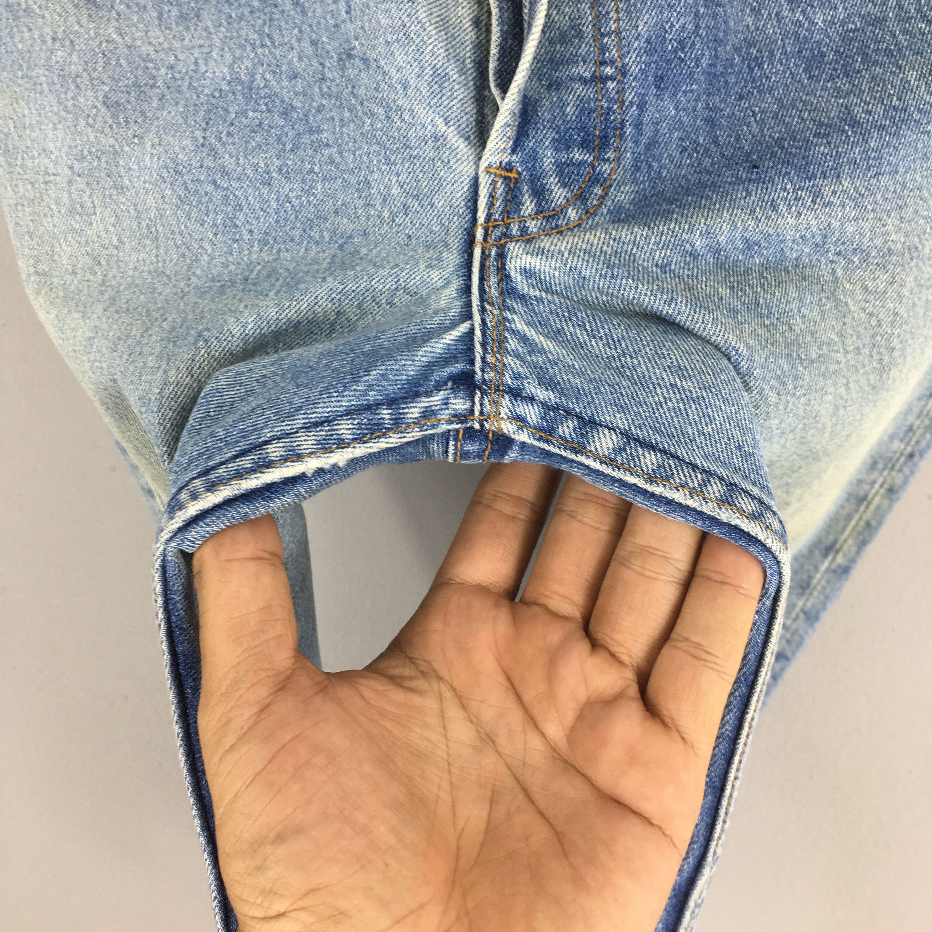 Levi's Size 31x31 Vintage 90s Levi's 501 Faded Blue Jeans S401 Size US 31 - 5 Thumbnail