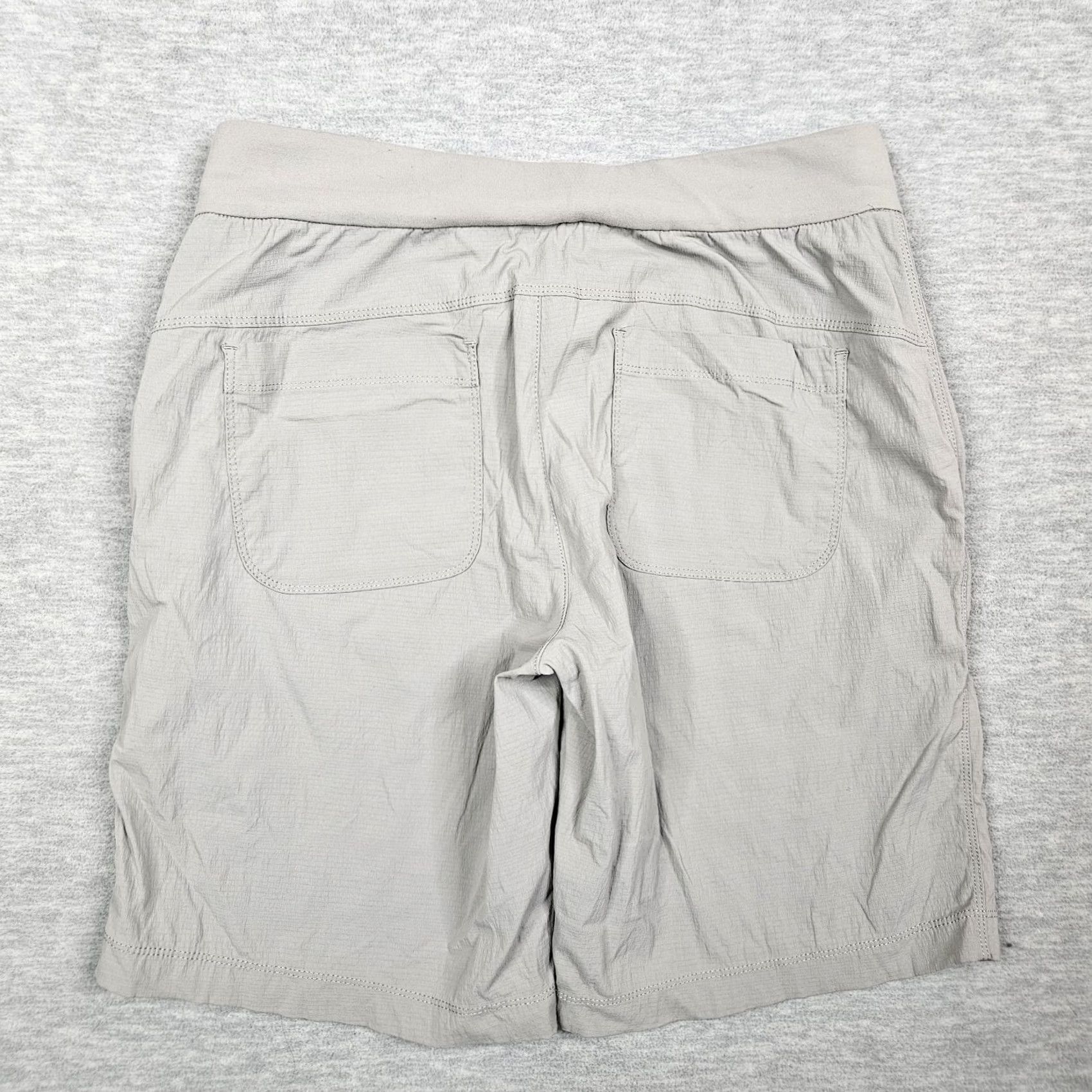 Athleta ATHLETA Women’s Light Gray Outdoork Hiking Shorts Size 4 Size 27" / US 4 / IT 40 - 2 Thumbnail