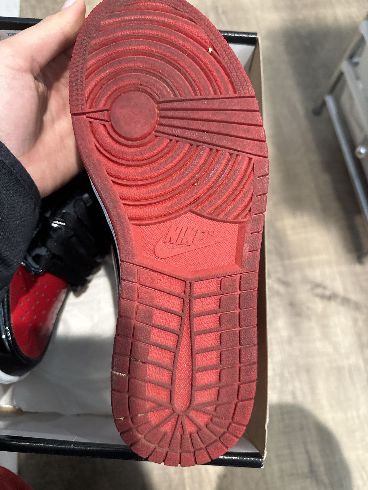 Jordan Brand × Nike Jordan 1 patent bred Size US 7.5 / EU 40-41 - 10 Thumbnail