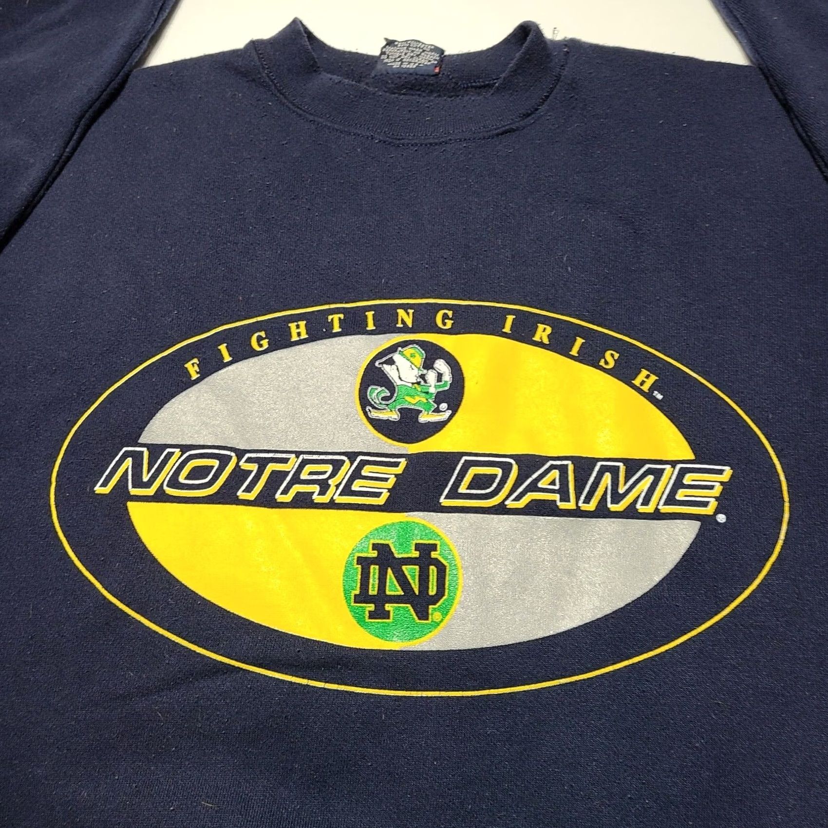 Vintage VINTAGE Notre Dame Fighting Irish Graphic Sweatshirt L Men's Blue 90s Crew Neck Pullover Sweatshirt Size US L / EU 52-54 / 3 - 2 Thumbnail
