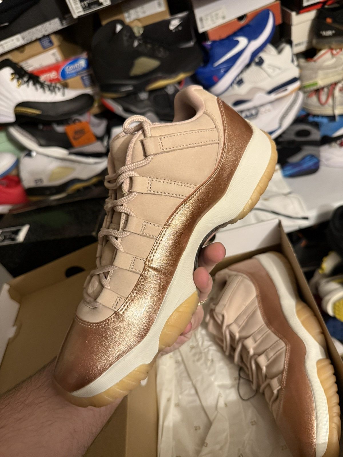 Jordan Brand Jordan retro 11 low rose gold sz 10m/11.5w Size US 10 / EU 43 - 3 Thumbnail