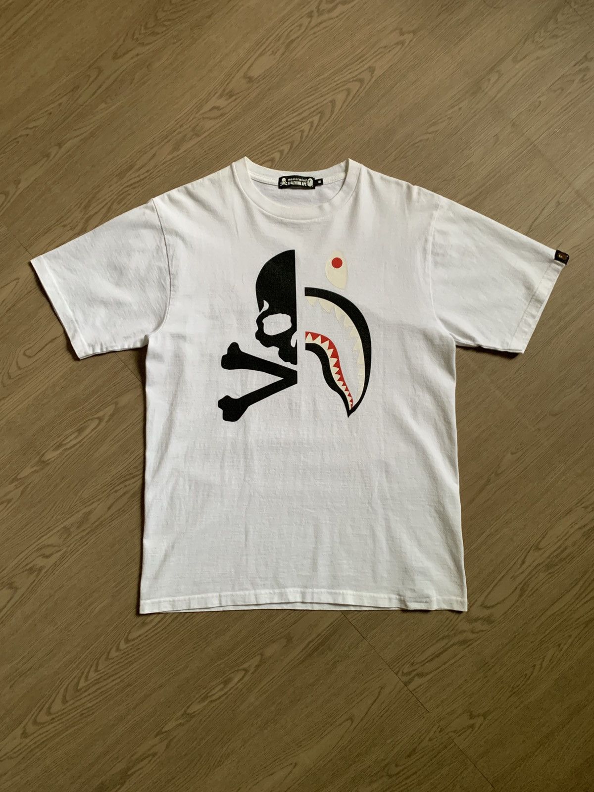 Bape × Mastermind Japan Bape X Mastermind Japan Half Shark MMB Tshirt Size US M / EU 48-50 / 2 - 1 Thumbnail