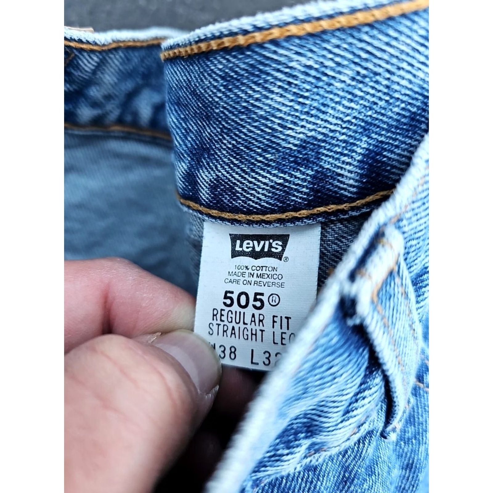 Levi's VINTAGE Levi's 505 Regular Fit Straight Jeans 38x32 Men Blue Denim 90s 5-Pocket Levi's 500 Series Mens Jeans with Sun Spot on Knee Size US 38 / EU 54 - 4 Thumbnail