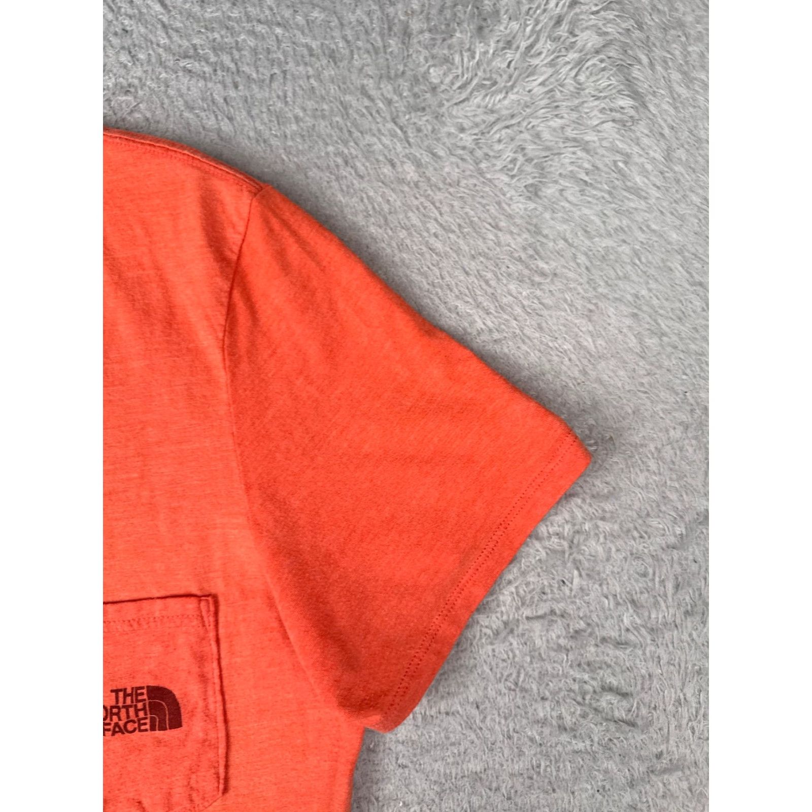 The North Face The North Face Shirt Women L Orange Scoop Neck Poly Blend Bear Logo Slim Fit Casual Short Sleeve Basic All Seasons Breathable Lightweight Regular Size L / US 10 / IT 46 - 3 Thumbnail