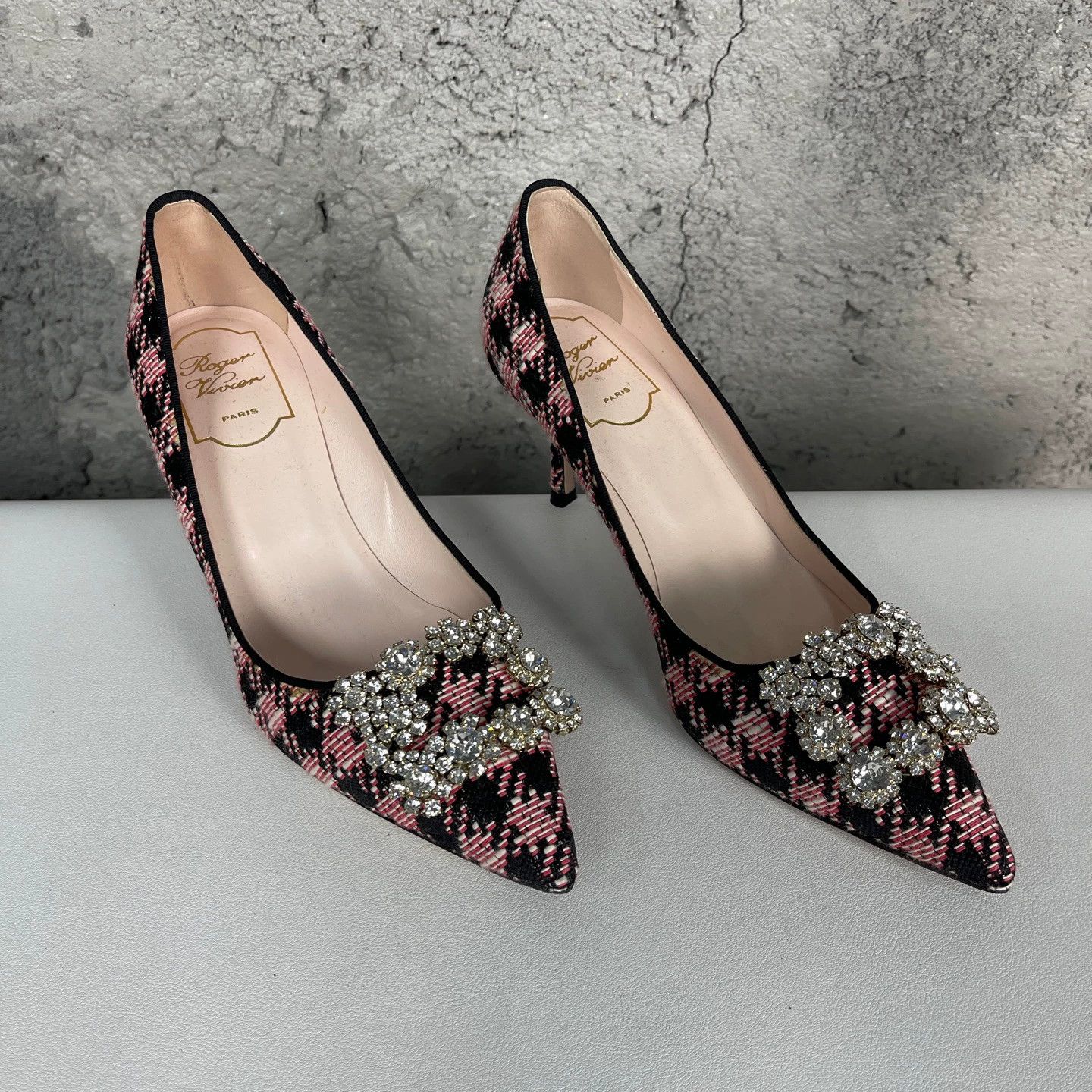 Roger Vivier Roger Vivier RV Crystal Buckle Heels Women's 36.5 Size US 5.5 / IT 35.5 - 1 Thumbnail