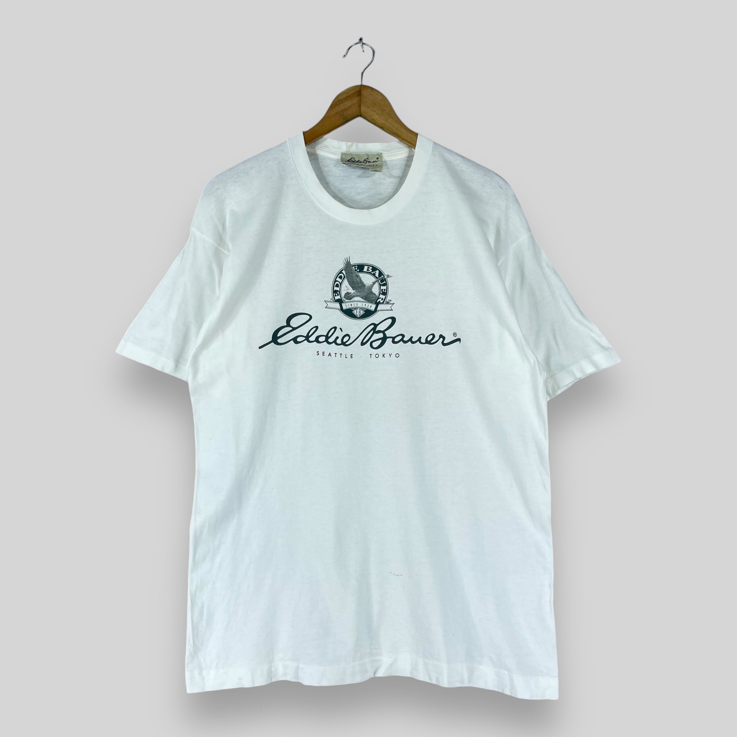 Eddie Bauer Vintage 90's EDDIE BAUER Outdoor Spellout Printed Tshirt Size US M / EU 48-50 / 2 - 1 Thumbnail
