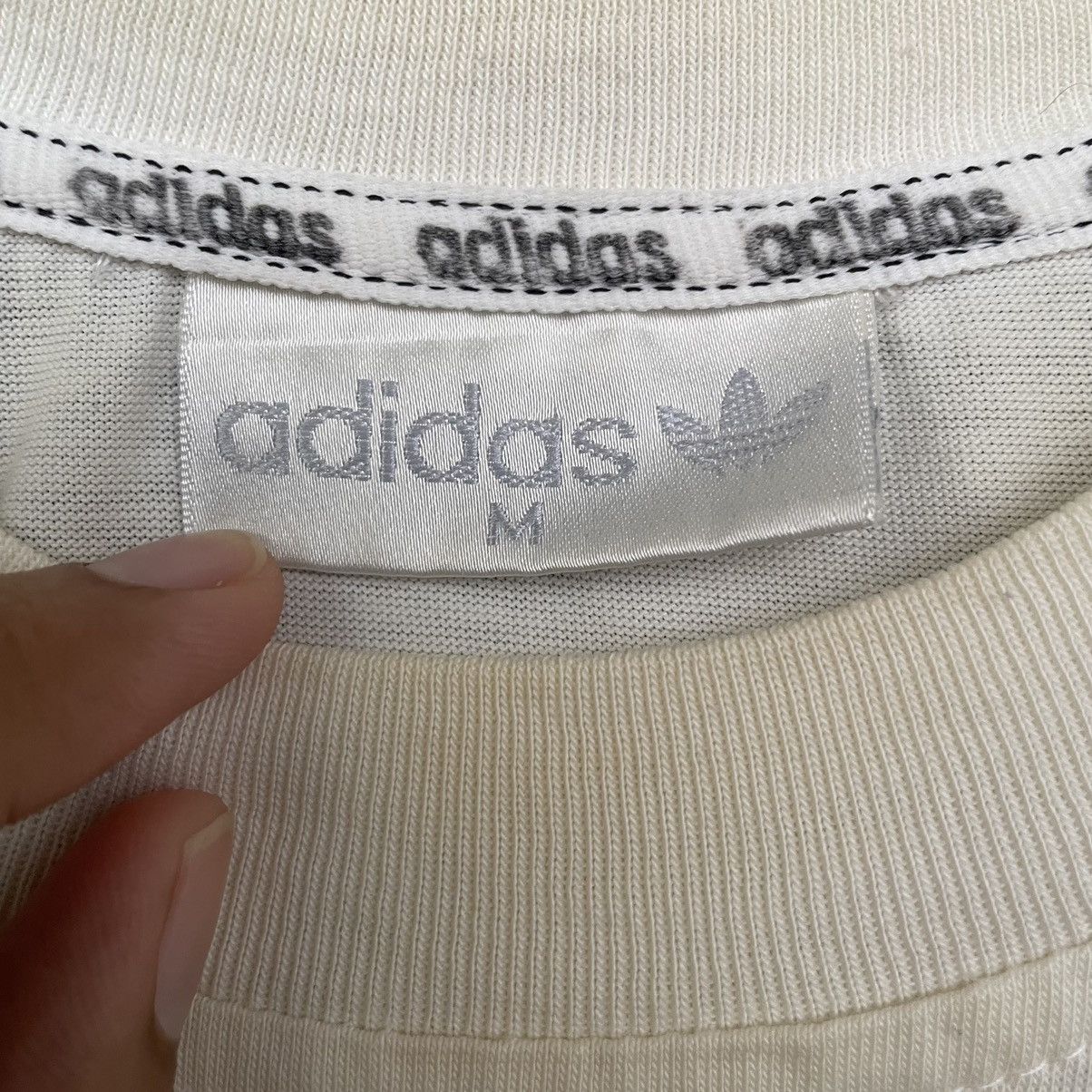 Adidas × Vintage Vintage 90s Adidas Essentials T Shirt Size US L / EU 52-54 / 3 - 3 Thumbnail