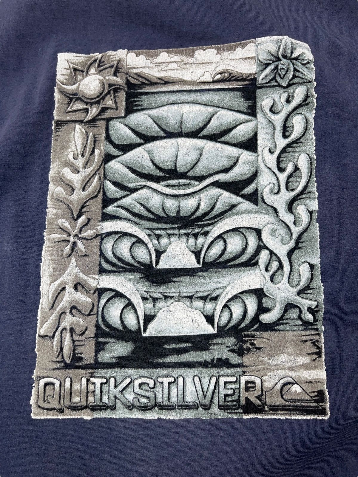 Quiksilver Vintage 90s Quiksilver Big Logo Faded T-shirt Surfing Size US L / EU 52-54 / 3 - 11 Thumbnail