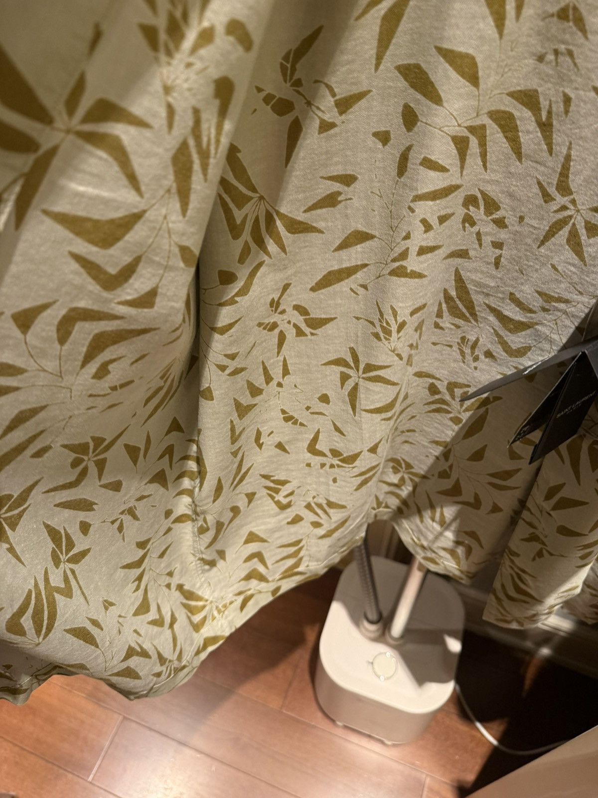 Saint Laurent Paris lyocell and cotton blend leaves print bowling shirt size L Size US L / EU 52-54 / 3 - 15 Thumbnail