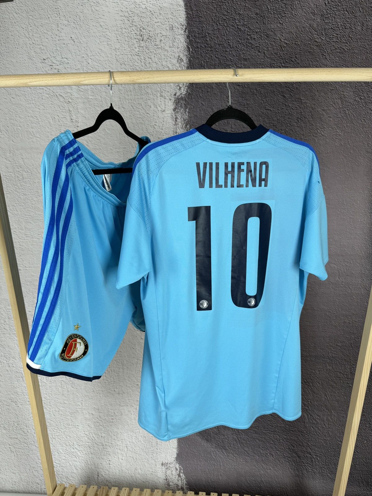 Adidas Adidas FC Feyenoord 15/16 #10 Vilhena away jersey shorts Size US L / EU 52-54 / 3 - 9 Thumbnail