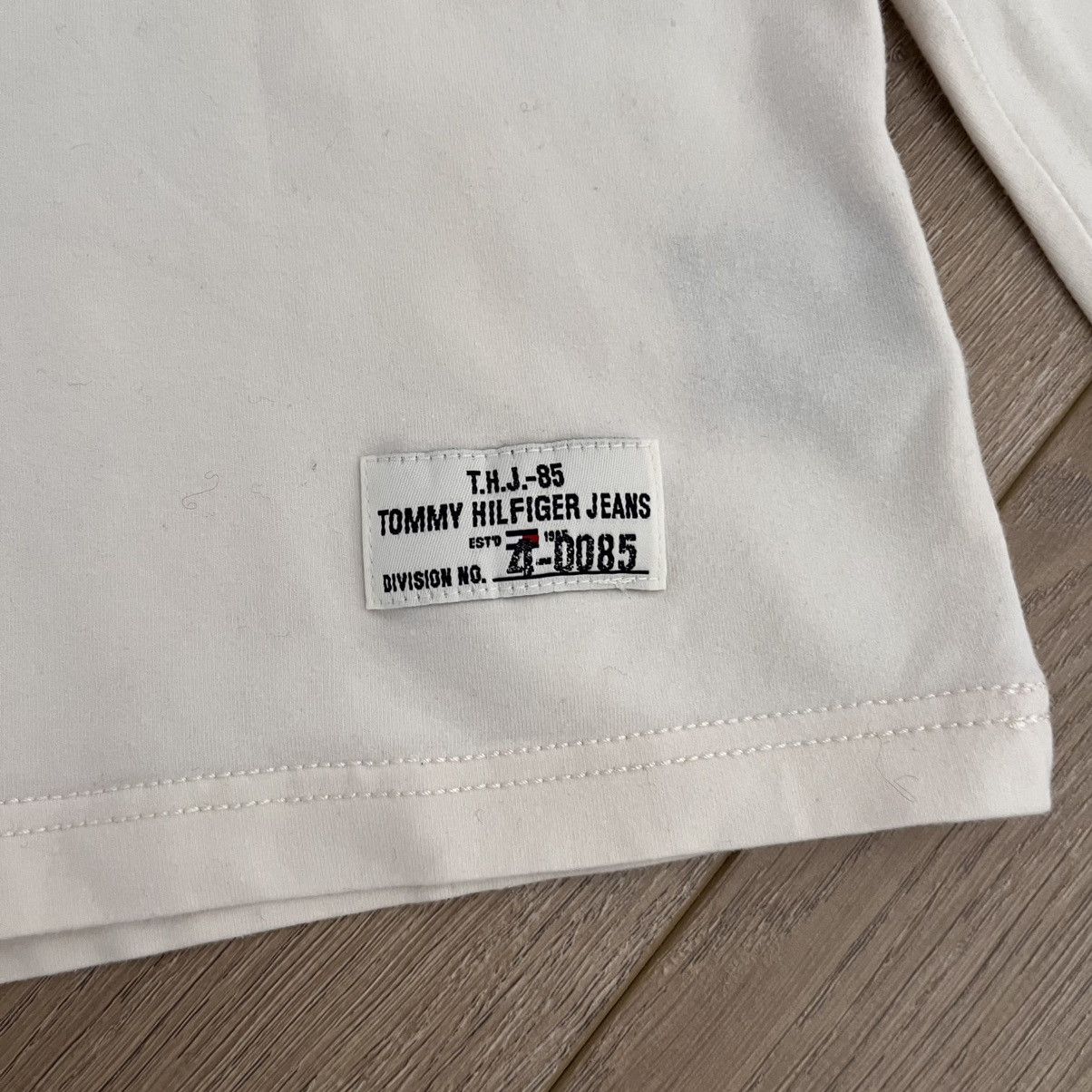 Tommy Hilfiger Tommy Hilfiger Jeans Vintage 2002 Roll Neck T Shirt Size US L / EU 52-54 / 3 - 2 Thumbnail