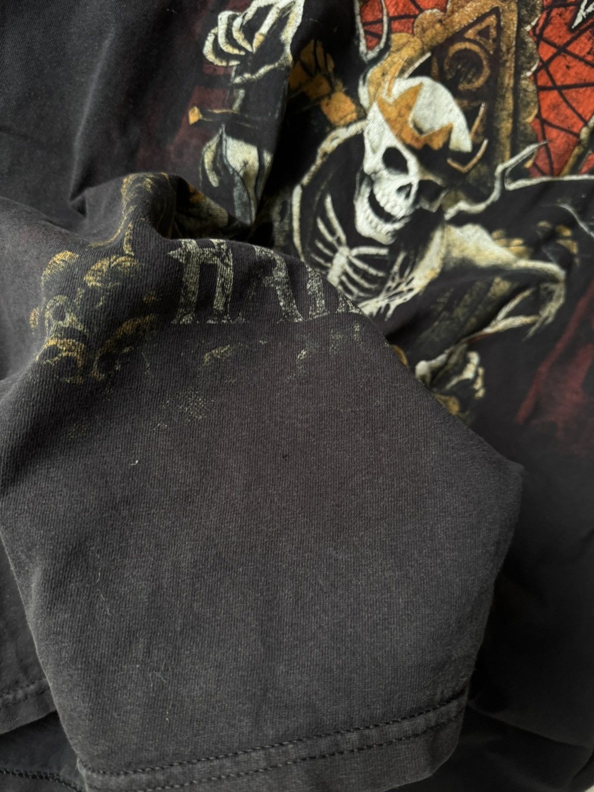 Band Tees Vintage Avenged Sevenfold HAIL TO THE KING Washed Distressed Size US M / EU 48-50 / 2 - 11 Thumbnail