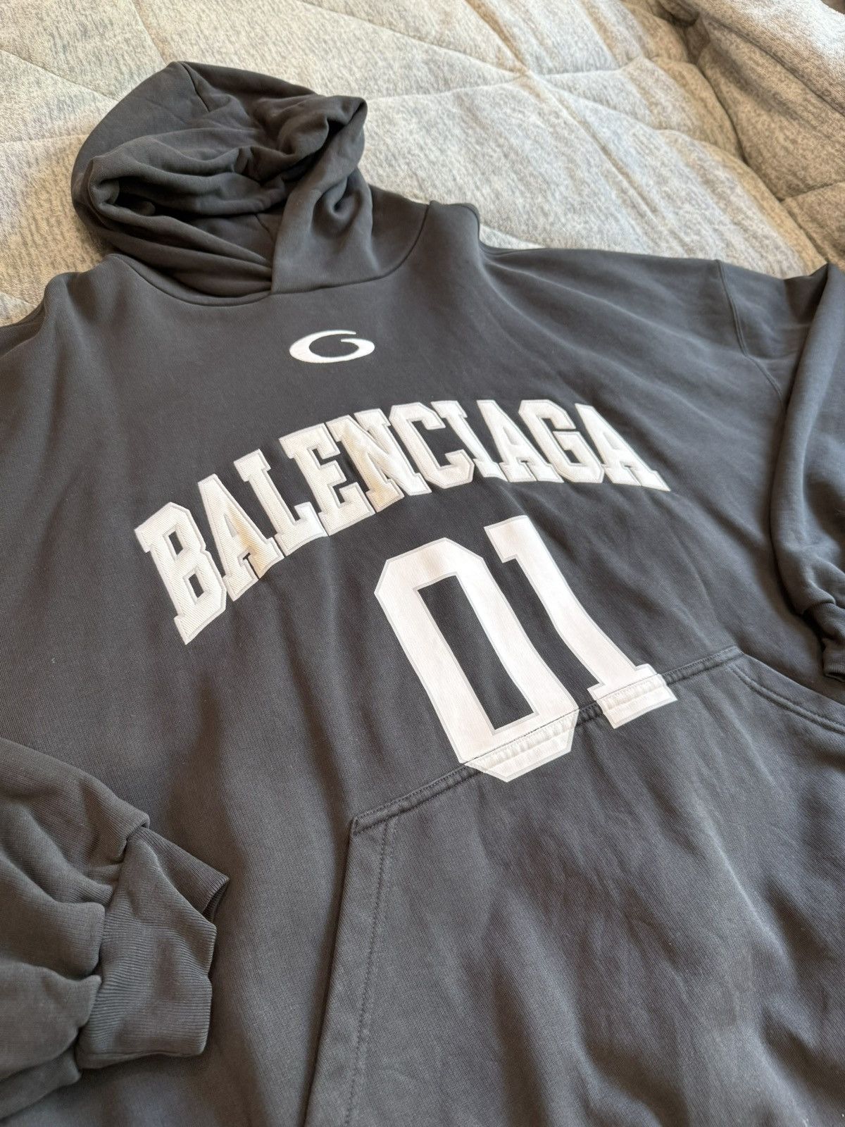 Balenciaga Balenciaga Basketball Hoodie Size US S / EU 44-46 / 1 - 3 Thumbnail