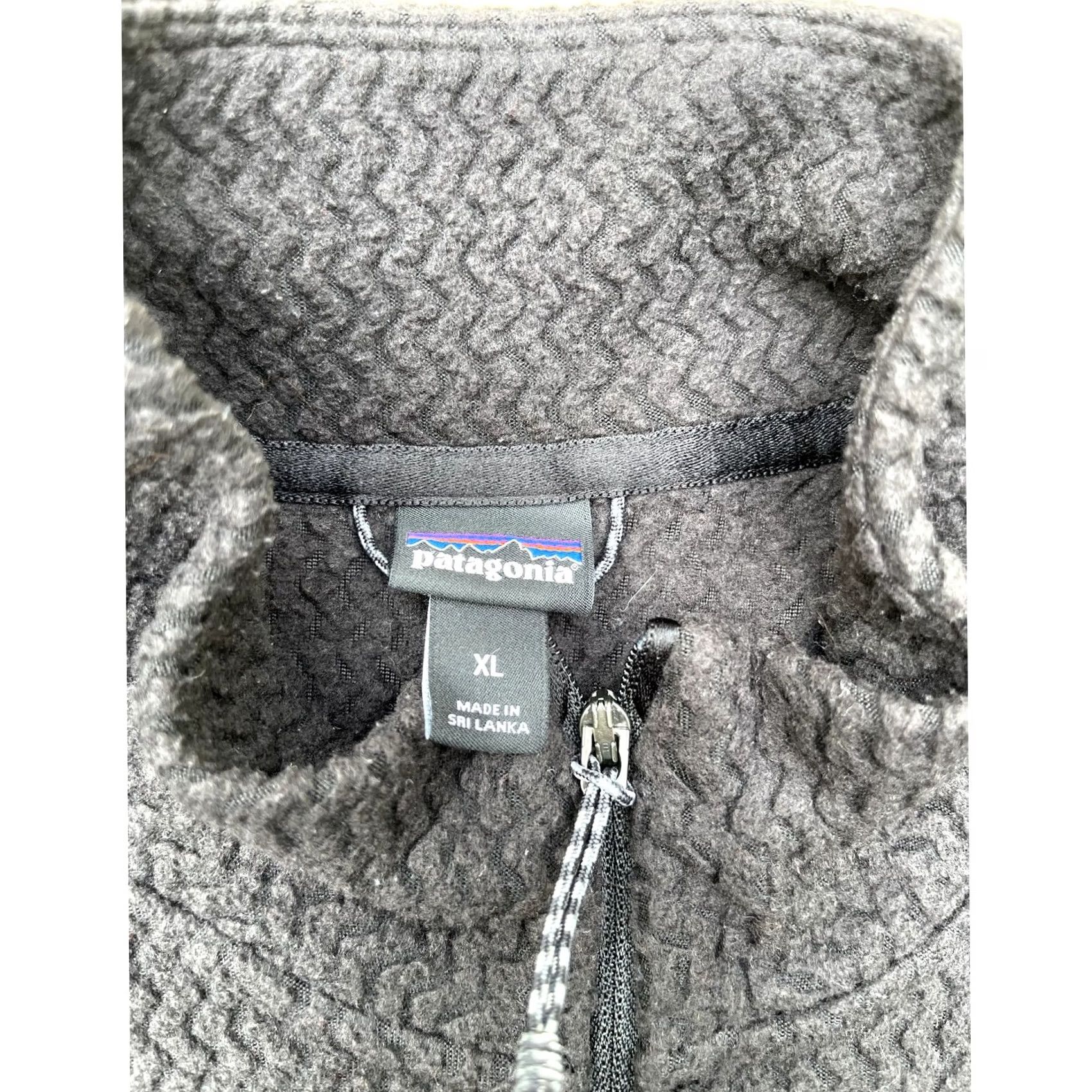 Patagonia Patagonia Women's R1 Air Zip-Neck Fleece Jacket XL Black Size XL / US 12-14 / IT 48-50 - 4 Thumbnail