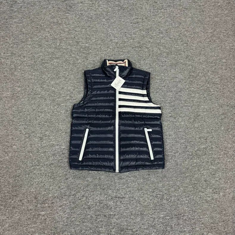 Thom Browne Thom Browne Classic four-striped puffer vest Size US S / EU 44-46 / 1 - 1 Thumbnail