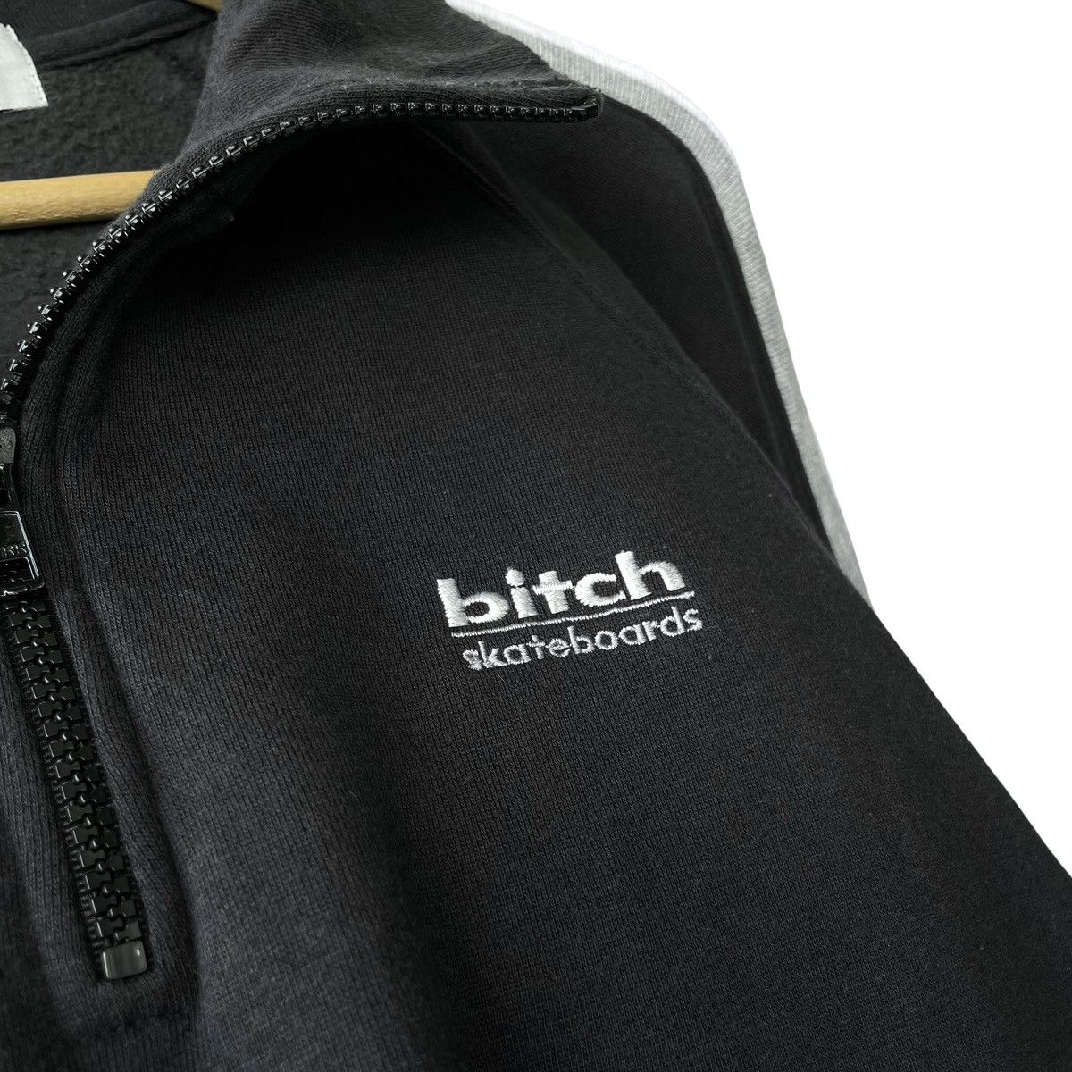 Vintage Bitch Skateboards USA Vintage Half Zipper Logo Sweatshirts Size US M / EU 48-50 / 2 - 5 Thumbnail