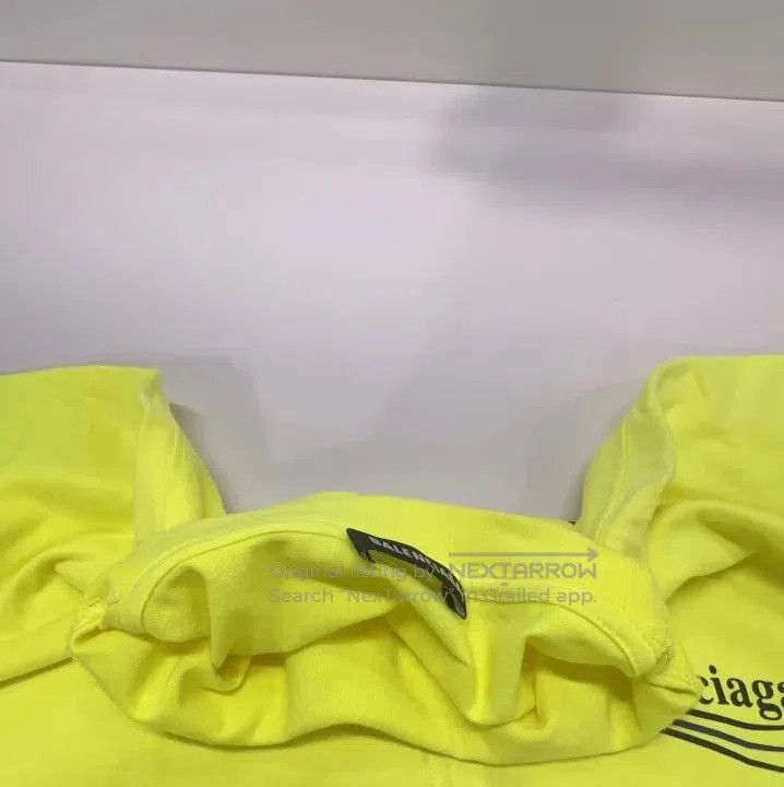 Balenciaga Balenciaga Logo Wave Print Short Sleeve T. Size US XXS / EU 40 - 4 Thumbnail