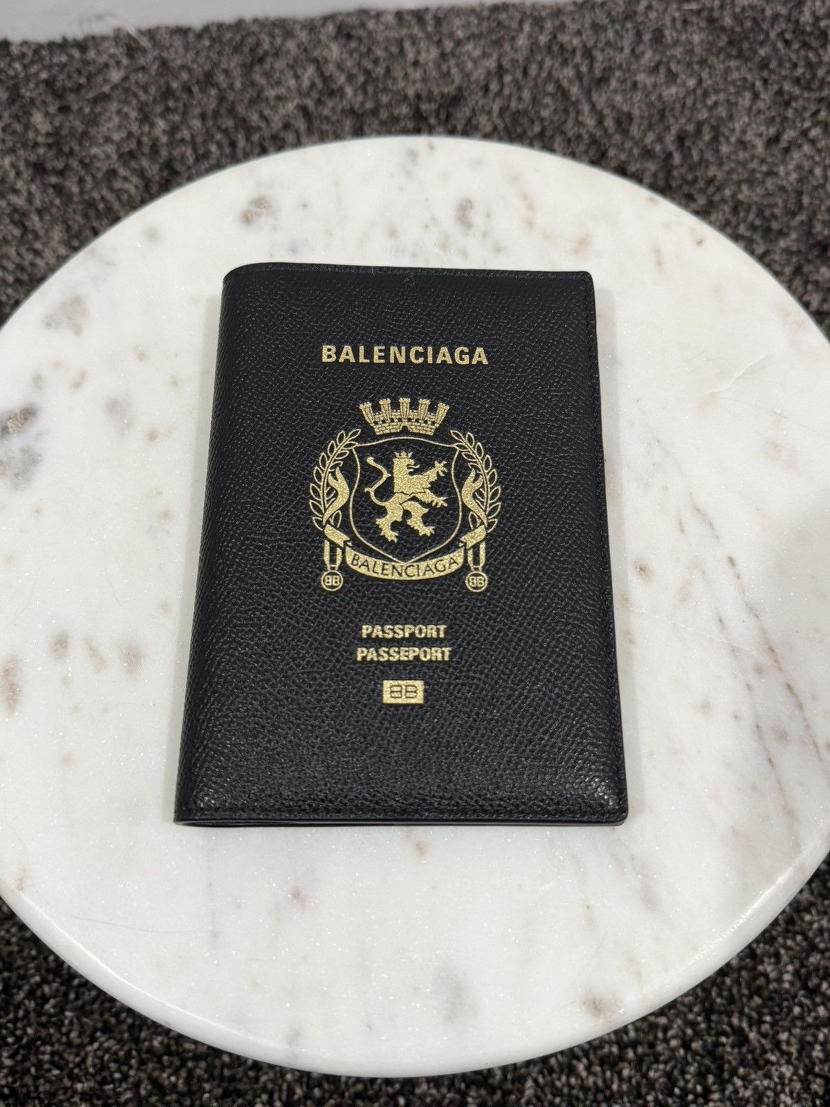 Balenciaga Balenciaga SS24 Demna Passport Black Leather Holder Wallet Size ONE SIZE - 10 Thumbnail
