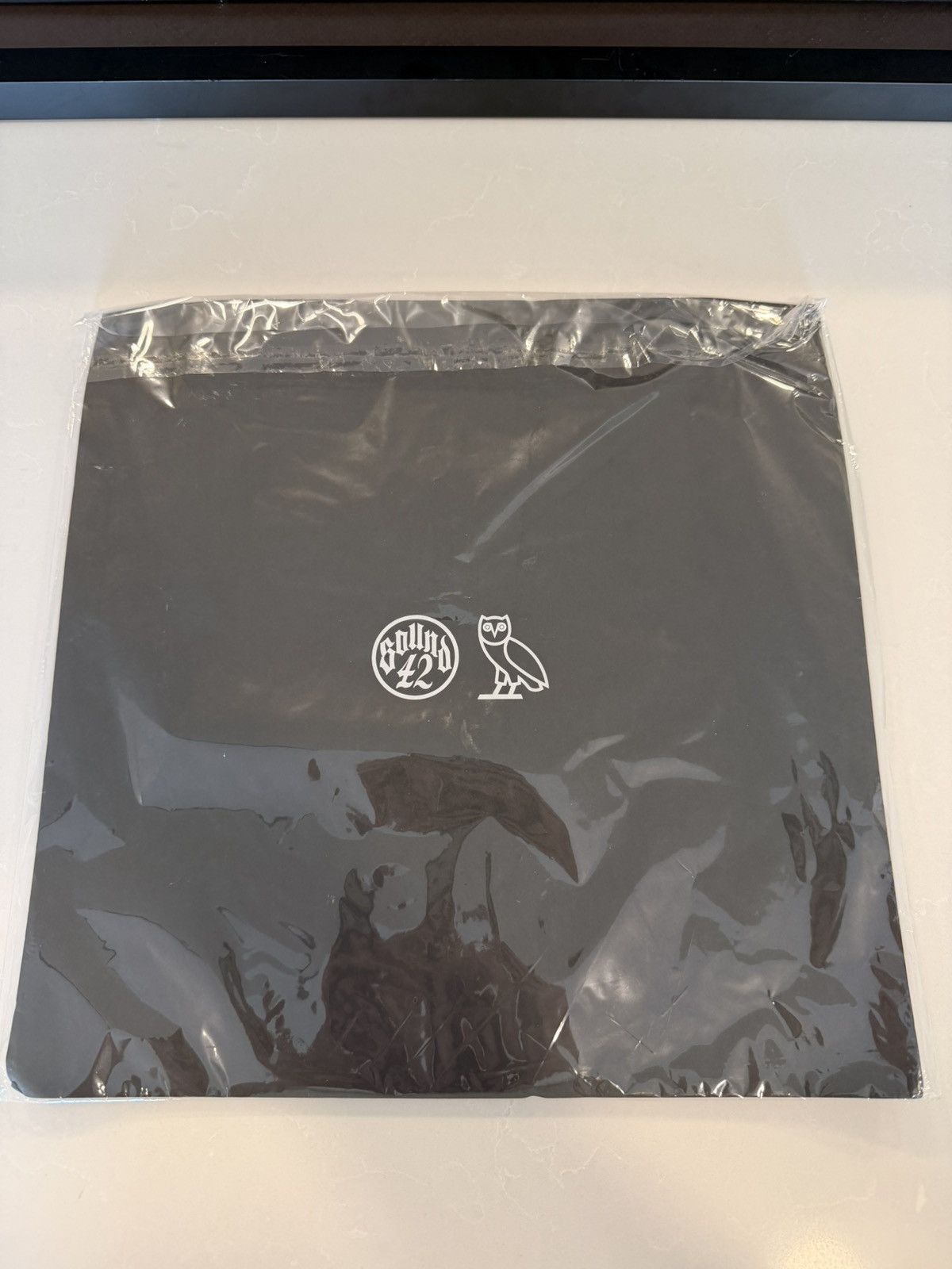October's Very Own October's Very Own OVO Sound 42 Slip Mat Size ONE SIZE - 2 Thumbnail