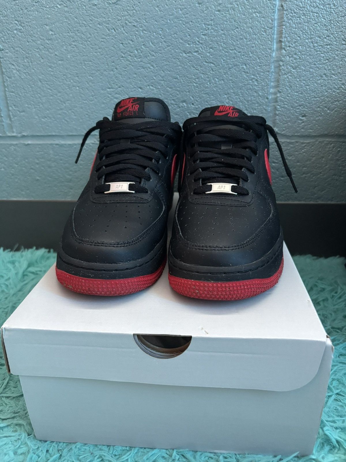 Nike Nike Air Force 1s Size US 9.5 / EU 42-43 - 1 Thumbnail