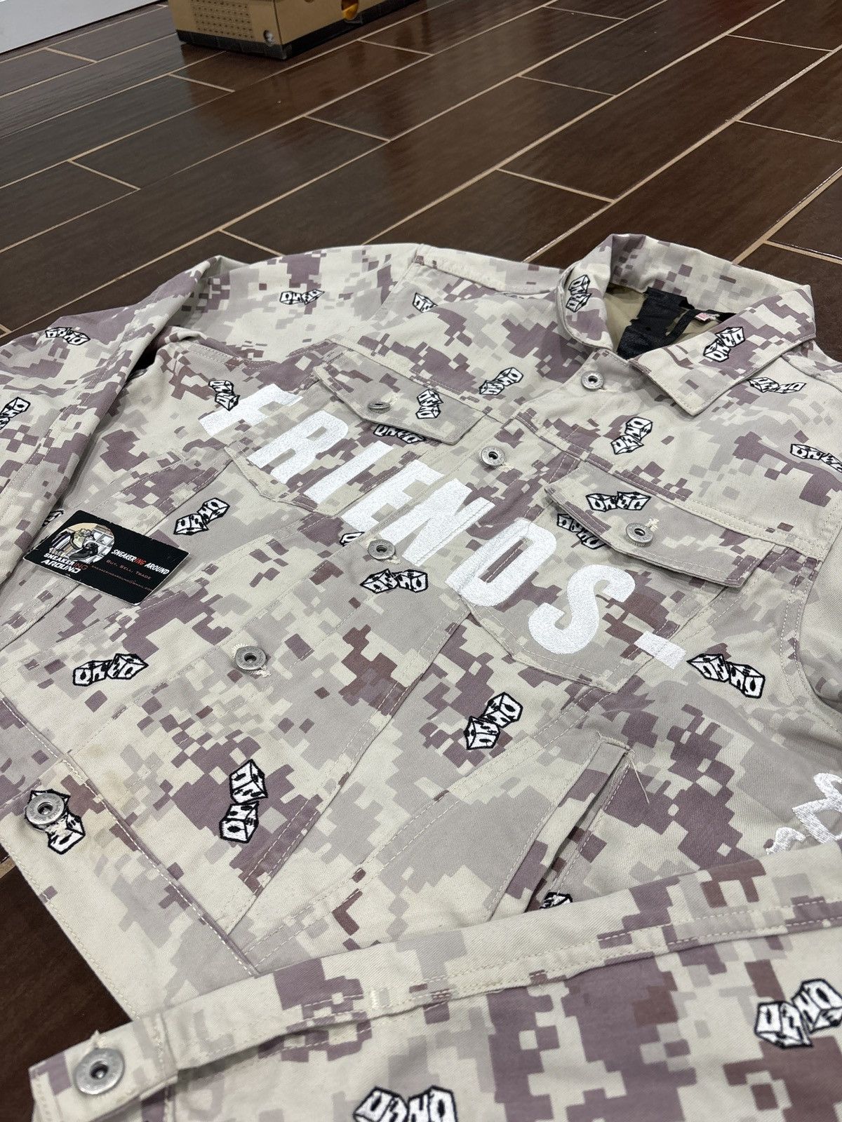 Vlone WORN 5x Vlone Friends Dice Digi Camo Denim Jacket Size Large Size US L / EU 52-54 / 3 - 2 Thumbnail