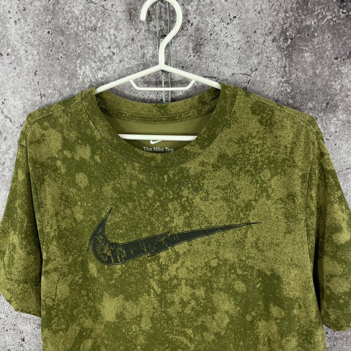 Japanese Brand × Nike Nike T-Shirt Ac/DC Style Back Logo Camo Big Swoosh Size L Size US L / EU 52-54 / 3 - 3 Thumbnail