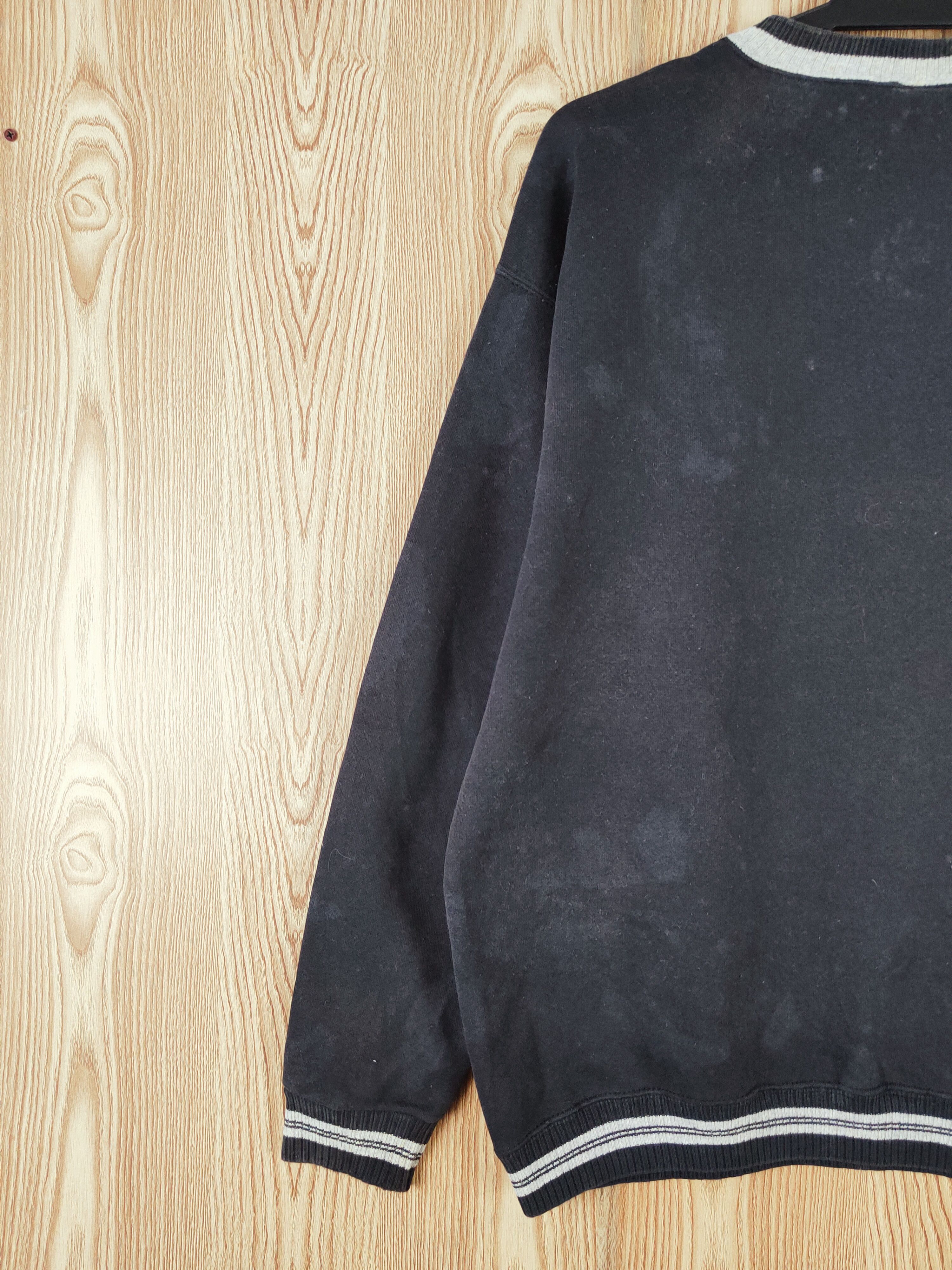 Japanese Brand × Vintage Discus Athletic Black Faded Sweatshirts #W810 Size US L / EU 52-54 / 3 - 9 Thumbnail