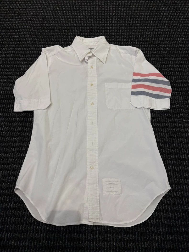 Thom Browne Thom Browne short sleeve shirt Size US S / EU 44-46 / 1 - 1 Thumbnail