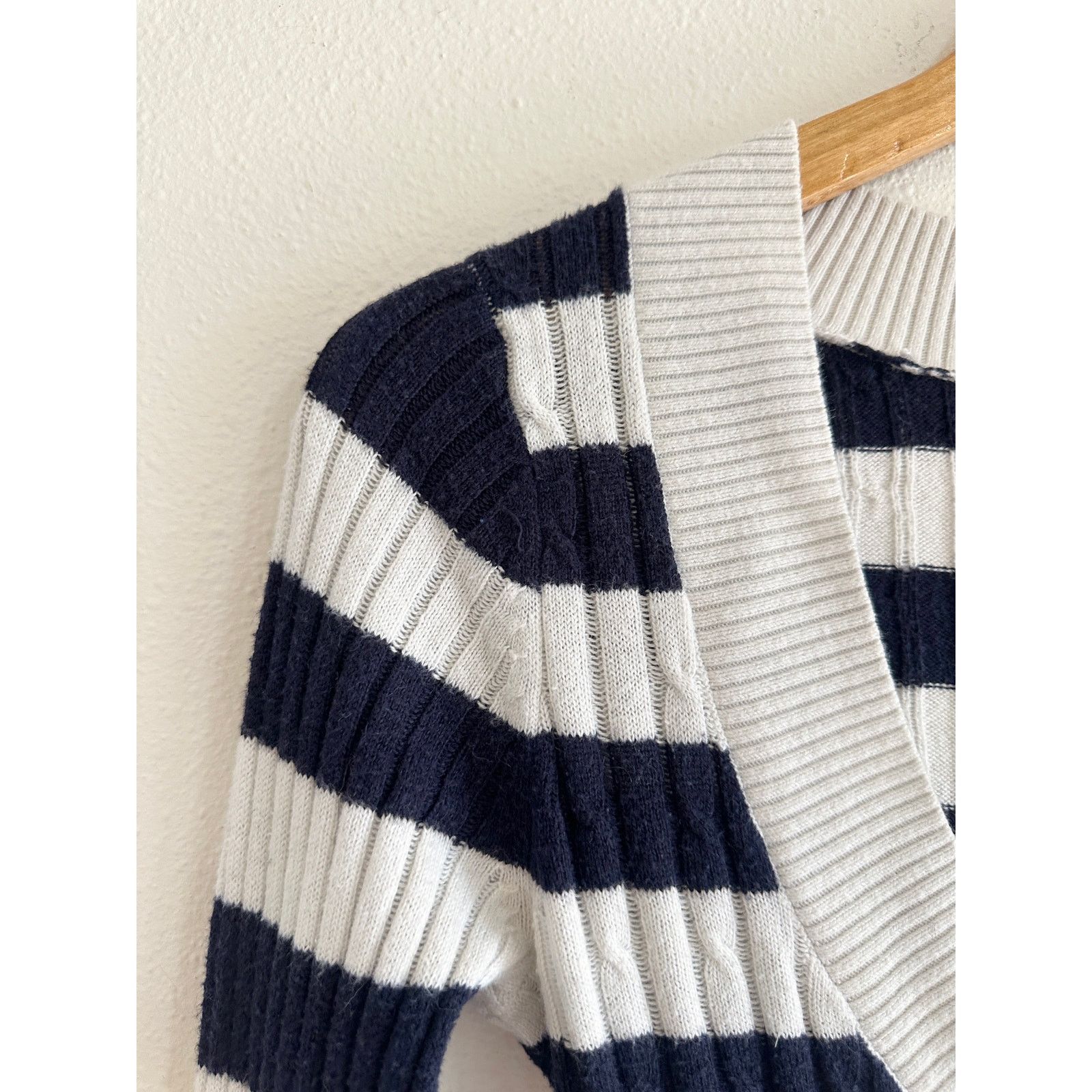 Express Y2K Navy & White Stripe V-Neck Sweater Size M / US 6-8 / IT 42-44 - 6 Thumbnail
