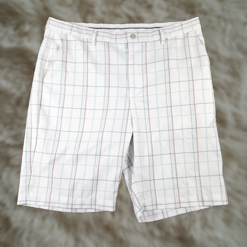 Vintage Greg Norman Shorts Mens Size 34 White Blue Check Golf Casual Flat Front Chino Regular Waist 34 Size US 34 / EU 50 - 1 Thumbnail