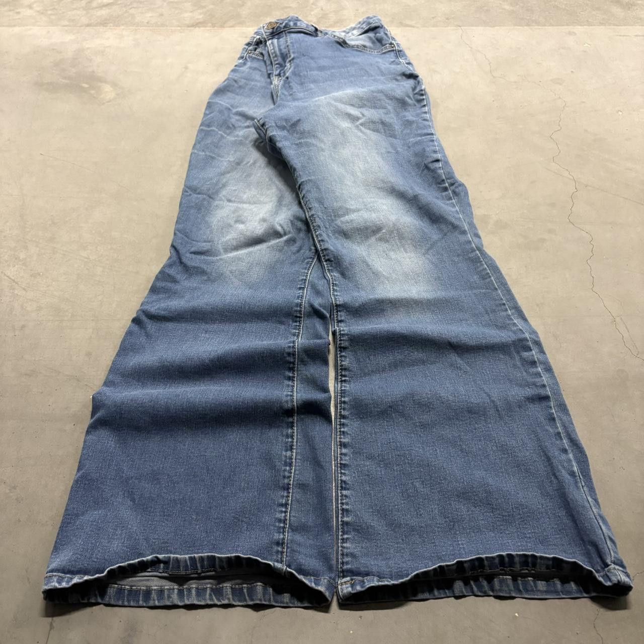 Vintage Crazy Vintage Y2K/2000s Baggy Flared Skater Style Medium Wash Denim Jeans! Size US 36 / EU 52 - 1 Thumbnail