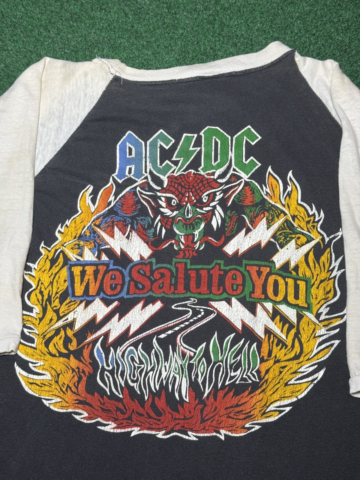 Band Tees ACDC Highway To Hell Vintage Raglan 20x21 Concert T Shirt Size US XS / EU 42 / 0 - 5 Thumbnail