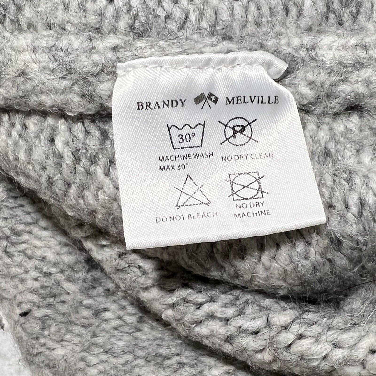 Brandy Melville Brandy MelvilleCropped Sweater Acrylic Wool Blend Crop Top Size ONE SIZE - 13 Thumbnail