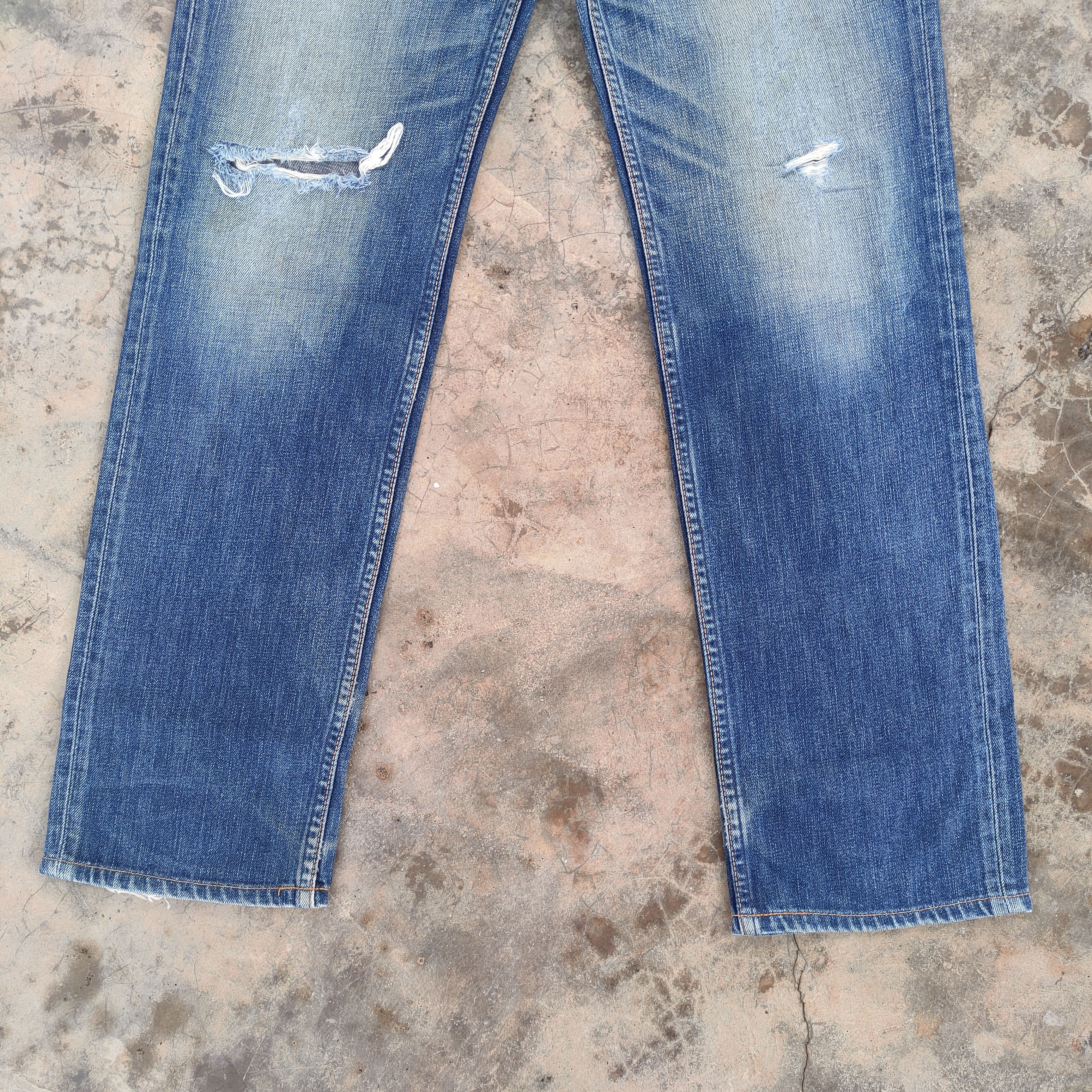 Jean × Levi's VINTAGE LEVI'S 702 RIPPED JEANS DENIM PANTS Size US 30 / EU 46 - 5 Thumbnail