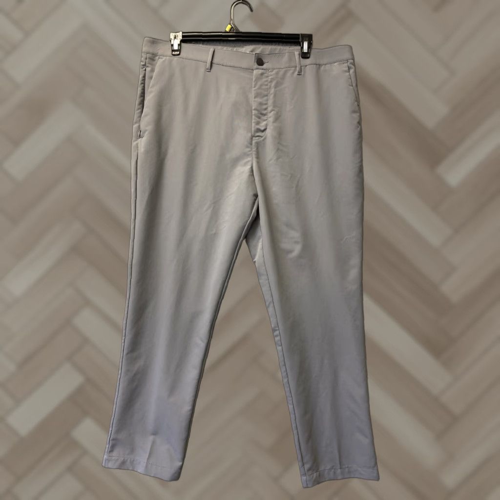 Banana Republic Banana Republic Golf Pants 40x29 Gray Slim Stretch Wicking Flat Front Mens Size US 40 / EU 56 - 1 Thumbnail