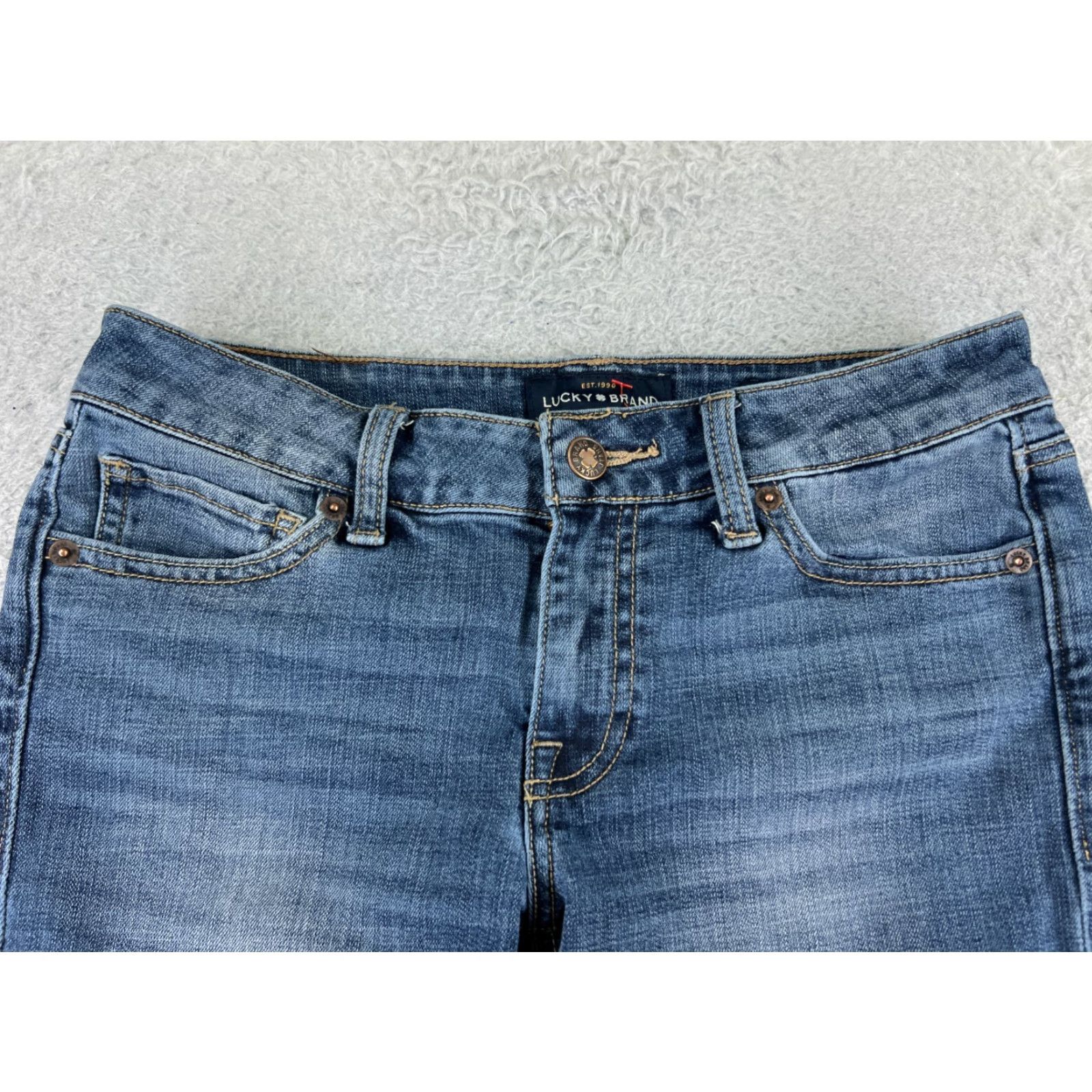 Lucky Brand Lucky Brand Jeans Womens 2 Blue Denim Straight Low Rise 26x25 Cotton Blend 5-Pocket Logo Embroidered Button 26 in Waist Regular Inseam 25 in XS? Size 26" / US 2 / IT 38 - 4 Thumbnail