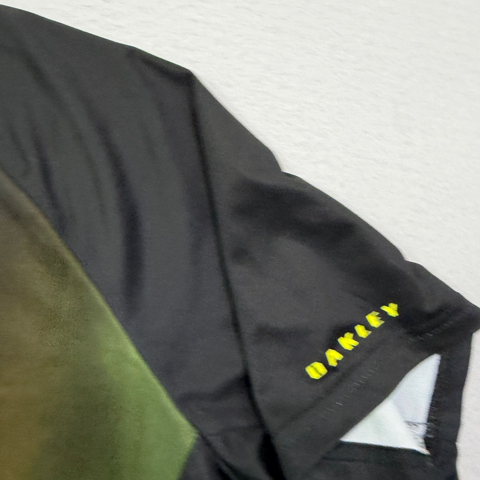 Oakley Oakley Auroa Borealis MTB Mountain Biking Jersey Medium Size US M / EU 48-50 / 2 - 4 Thumbnail