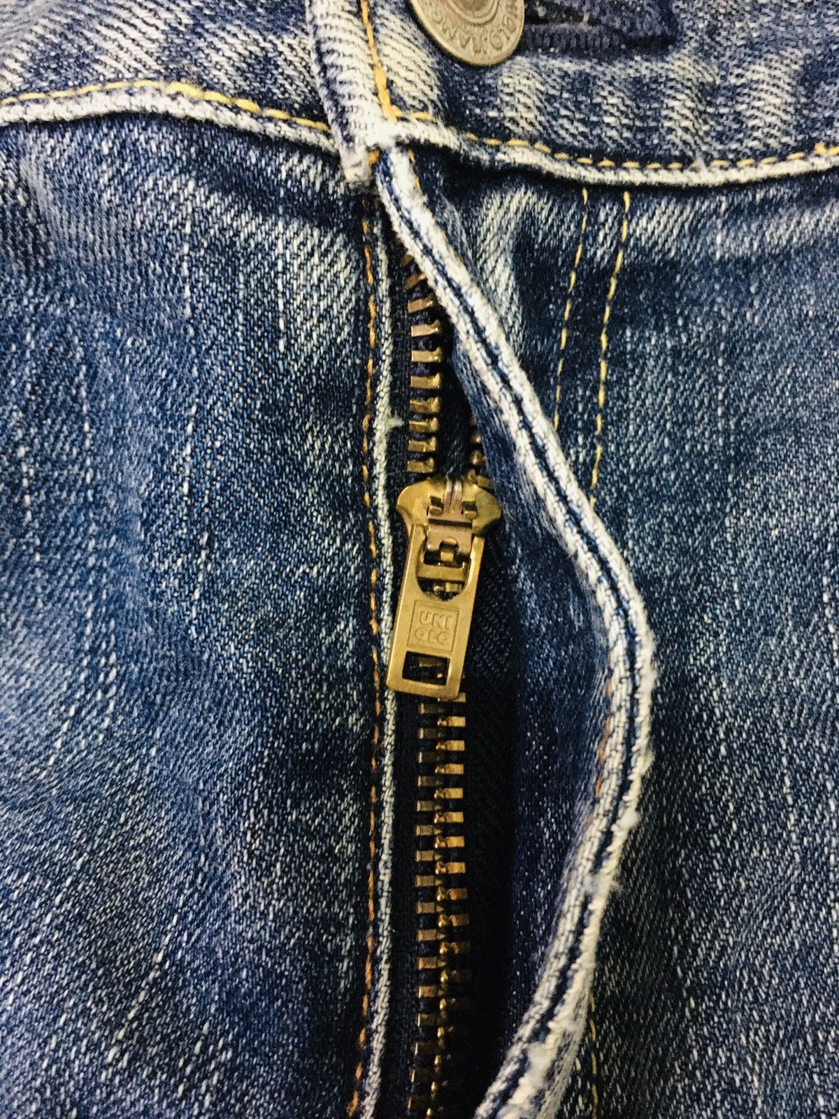 Japanese Brand × Uniqlo Uniqlo Regular Fit Straight Jeans (16) Size US 35 - 11 Thumbnail