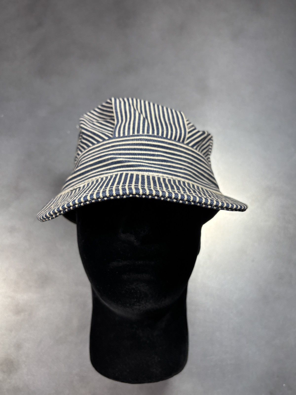 Levi's Vintage Levi's Hat 1970s Denim Snapback Train Flat Cap 60s Size ONE SIZE - 10 Thumbnail